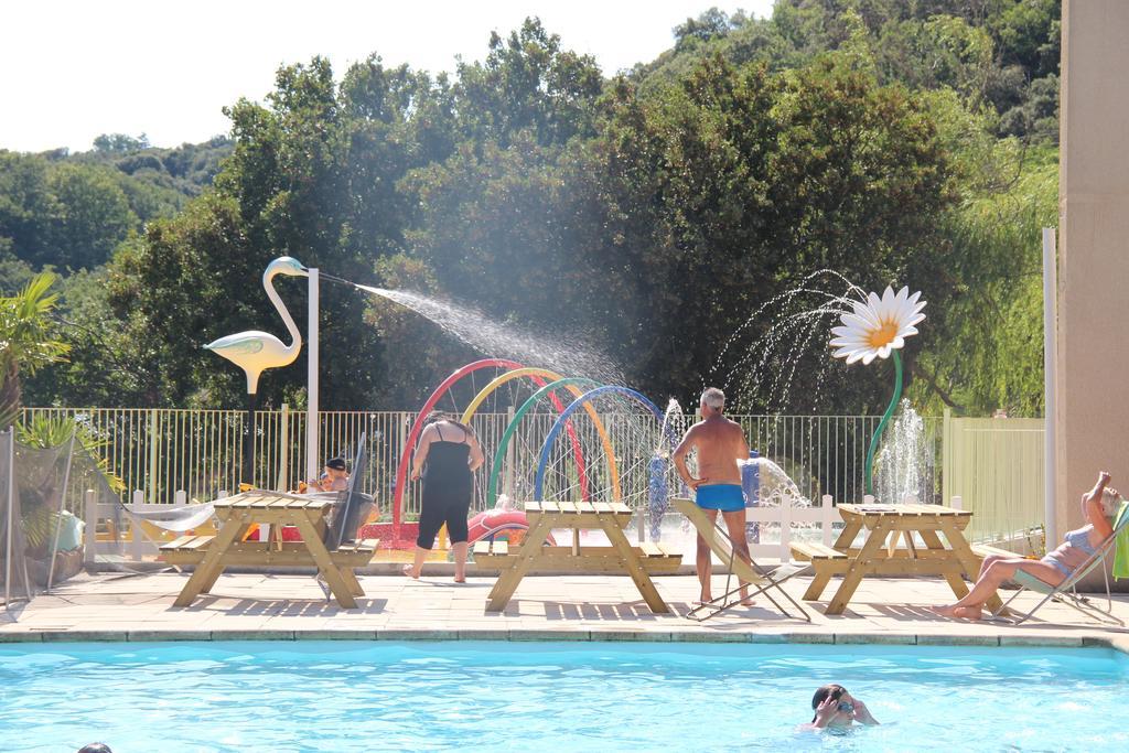 Domaine Plein Sud Hotel Bruzac Kültér fotó